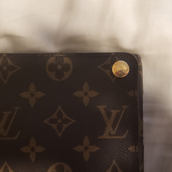Louis Vuitton iPad holder - Picture 5 of 15